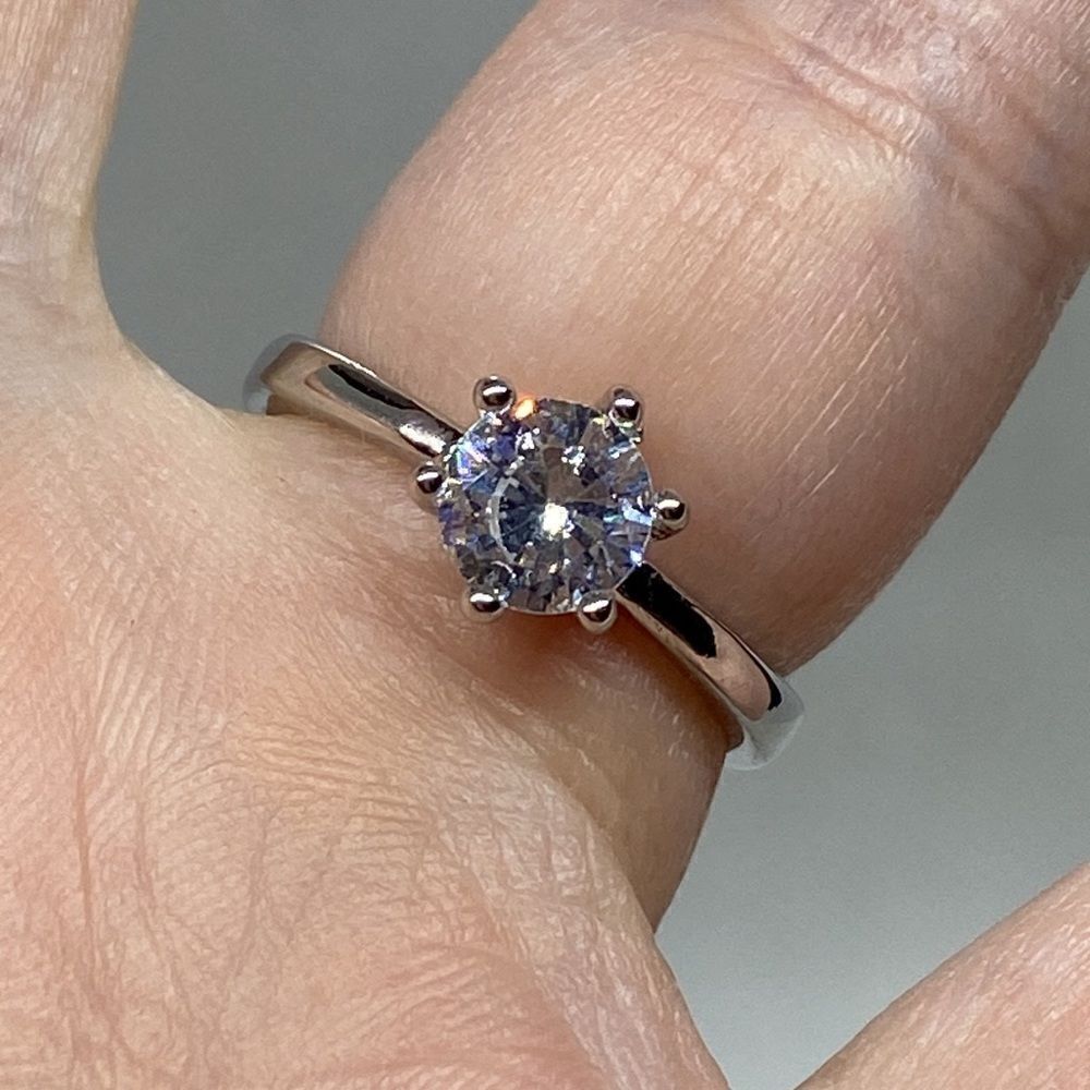 💛 925 .75ct CZ Solitaire Ring - Picture 2 of 7